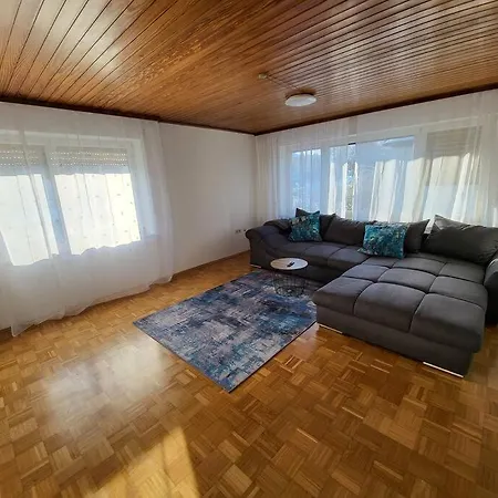 Zentrale, Helle Apartment Crailsheim